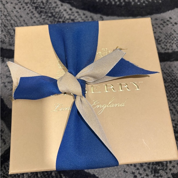 Burberry Mens belt with box - Picture 1 of 5